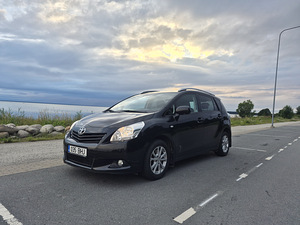 Toyota Verso (4 фото из 15)