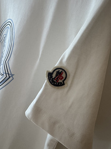 Moncler naiste t-särk, M (2 foto / 10)
