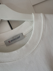 Moncler naiste t-särk, M (3 foto / 10)