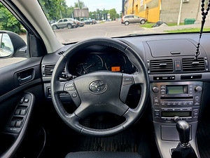 Toyota Avensis 1.8, 2008 (9 foto / 13)