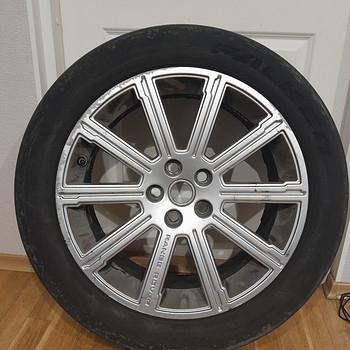 Land Rover R20 veljed