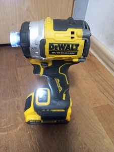Dewalt dcf 860 (1 фото из 6)