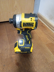 Dewalt dcf 860 (3 фото из 6)
