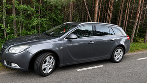 OPEL INSIGNIA Sports Tourer универсал (1 фото из 4)