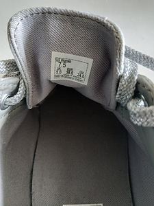 Vans (6 фото из 7)