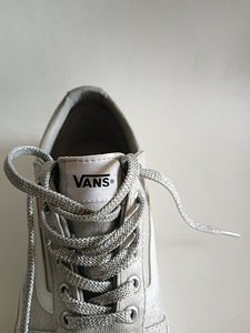 Vans (7 фото из 7)
