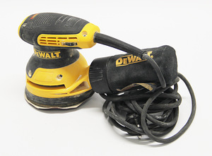Шлифмашина Dewalt DWE642345 (2 фото из 2)