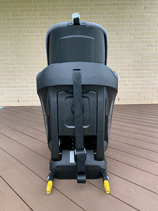 Maxi-Cosi laste turvatool ISOFIX-iga (3 foto / 4)