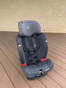Maxi-Cosi laste turvatool ISOFIX-iga (4 foto / 4)