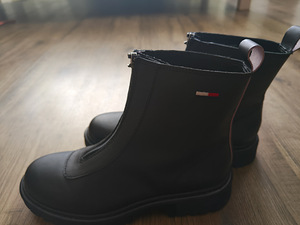 Сапоги TOMMY JEANS ZIP BOOT (2 фото из 7)