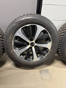 Originaalveljed Kia Sorento UM koos rehvidega (3 foto / 6)