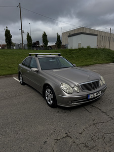 Mercedes-Benz E 200 1.8 120 кВт (6 фото из 11)