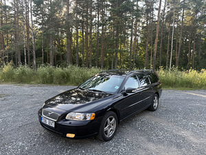 Volvo v70 2.4D 136KW пробег 300K (1 фото из 12)