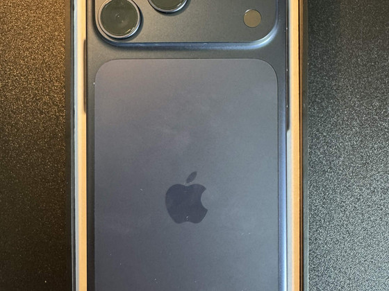 iPhone 17 Pro Max 256GB Deep Blue
