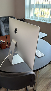 iMac (2 фото из 3)