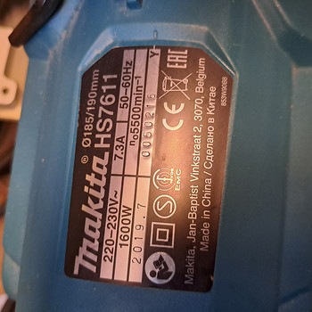 Makita saag
