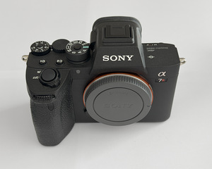 Sony Alpha A7R IV ILCE-7RM4 (2 фото из 2)