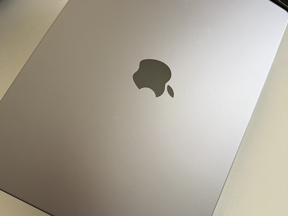 MacBook Pro 14 512mb