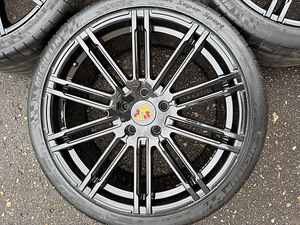 21" диски Porsche Panamera 5x130 + шины Michelin (6 фото из 10)