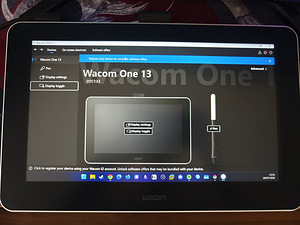 Wacom One 13 Creative Pen Display DTC133 (4 фото из 9)