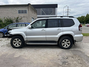 TOYOTA LAND CRUISER 120 (4 foto / 10)