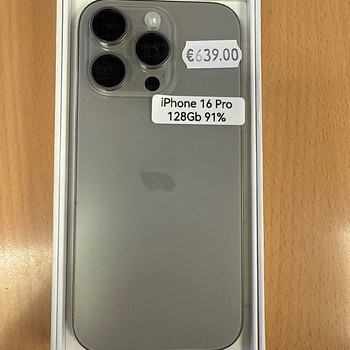 Apple iPhone 16 Pro 128Gb в очень хорошем состоянии, Natural Titanium