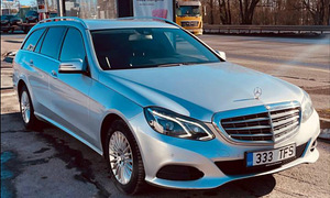Аренда автомобиля (1 фото из 2)