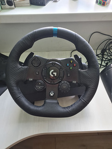Logitech G923 + Logitech Driving Force Shifter (2 фото из 5)