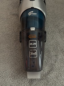 Philips PowerPro Aqua 3in1 juhtmeta tolmuimeja ja põrandapes (3 foto / 7)