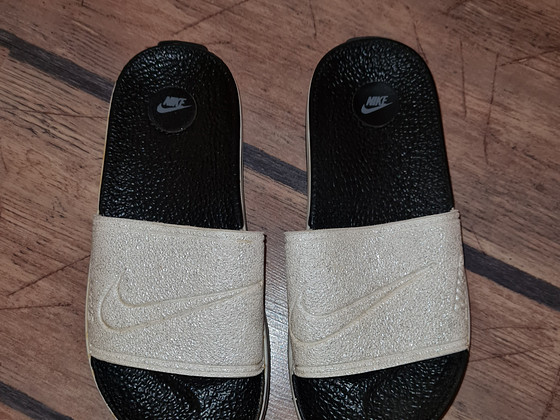 Plätud Nike