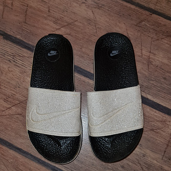 Шлепки Nike