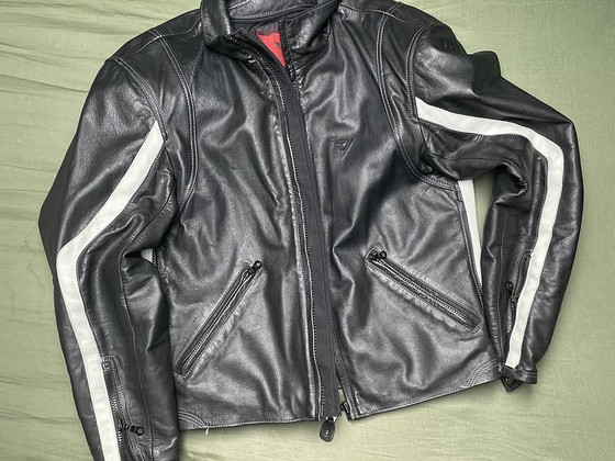 Кожаная куртка Dainese L