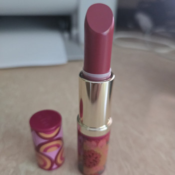 Uus! Estée Lauder huulepulk