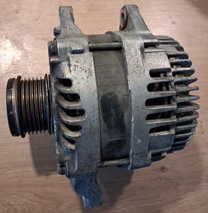 Генератор Mitsubishi (1800A288) - 12V; 130A. (2 фото из 5)