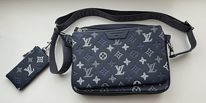 Louis Vuitton Trio Messenger Monogram Shadow , Navy Blue (7 foto / 7)