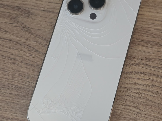 iPhone 14 Pro 256 GB золотой