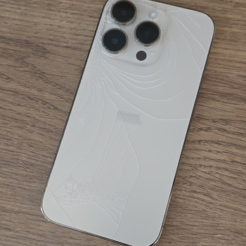 iPhone 14 Pro 256 GB золотой