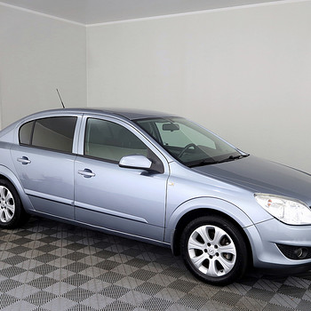 Opel Astra Elegance Facelift 1.6 85kW