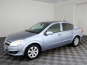 Opel Astra Elegance Facelift 1.6 85kW (2 фото из 7)