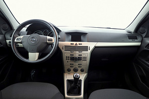 Opel Astra Elegance Facelift 1.6 85kW (5 фото из 7)