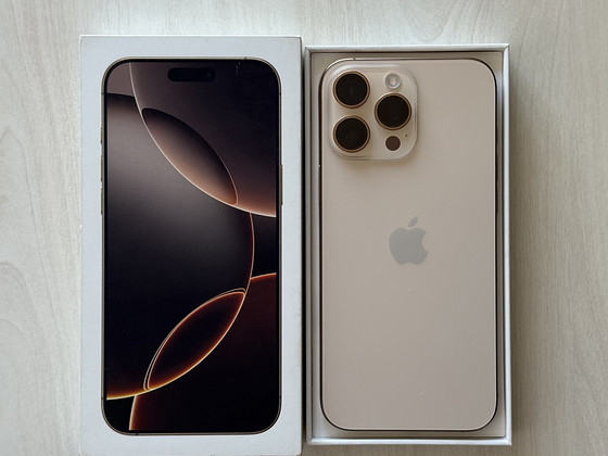 Apple iPhone 16 Pro Max Desert Titanium 256GB как новый.