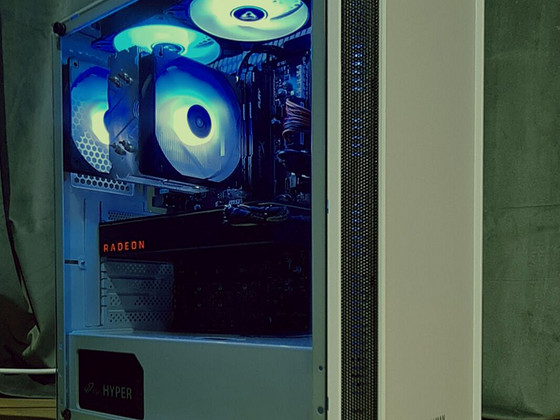 White Assassin! i5-8600K 6C/VEGA 64 8GB/16GB DDR4/ARGB/SSD