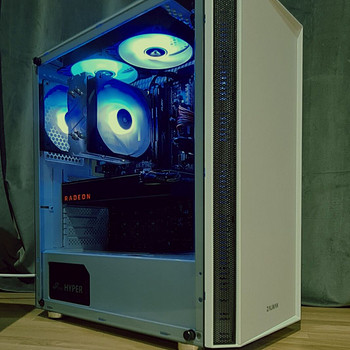White Assassin! i5-8600K 6C/VEGA 64 8GB/16GB DDR4/ARGB/SSD