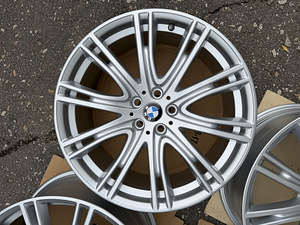 20" оригинальные диски BMW Style 759i 5x112 + датчики (4 фото из 10)