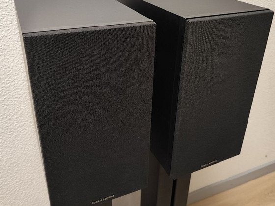 Bowers & Wilkins 606 kõlarid