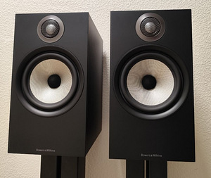Bowers & Wilkins 606 kõlarid (10 foto / 10)