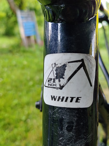 Hübriidjalgratas White 21"/L, 28" (8 foto / 8)
