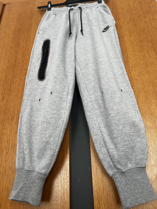 Nike dressipüksid tüdrukutele, suurus XS (2 foto / 4)