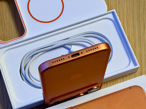 Apple iPhone 17 Pro Max Orange 256GB uueväärne! Garantii! (5 foto / 10)