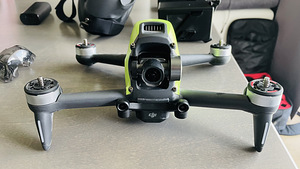 DJI FPV Combo (1 фото из 4)